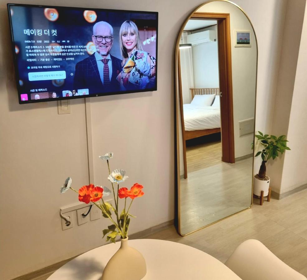Hongik Hongdae Yeonnam Hoi-House Appartement Seoel Buitenkant foto